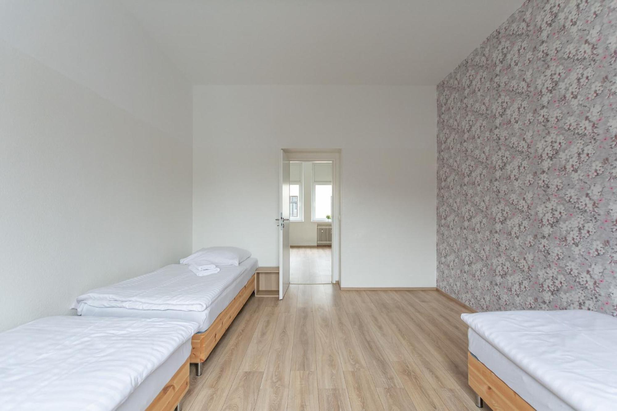 T&K Apartments - Apartments 20 Min To Messe Dus クレーフェルト エクステリア 写真